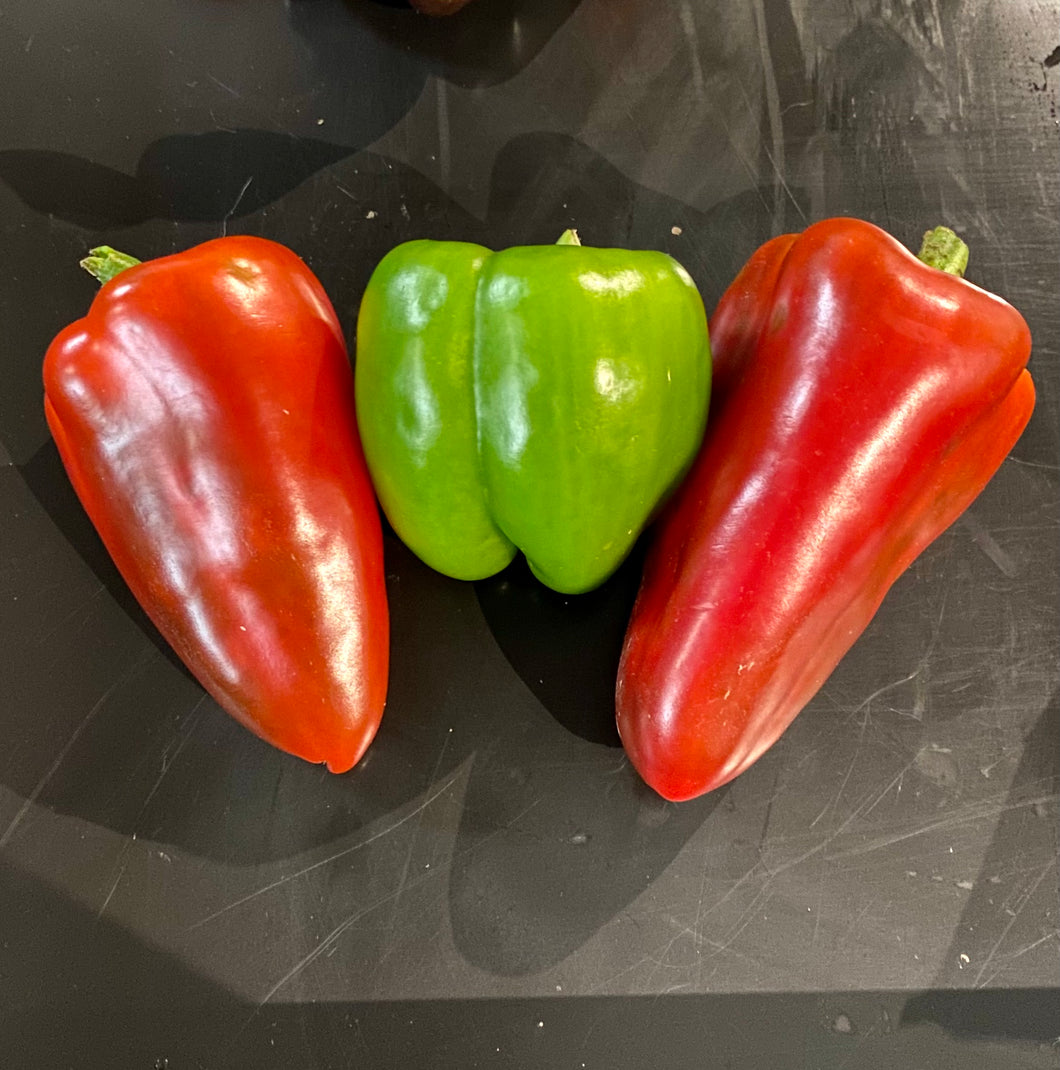 SWEET PEPPERS:  MIXED (1/2 Lb)